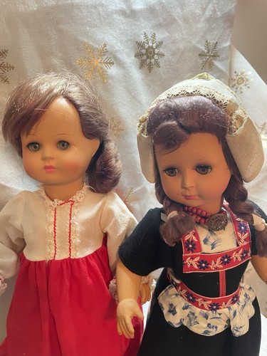 Twin furga dolls 15in early - furga,