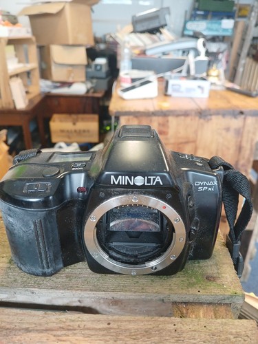Antica macchina fotografica