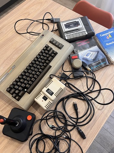 Commodore c64 con - c64,