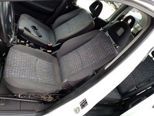 ASIENTO DELANTERO IZQUIERDO /