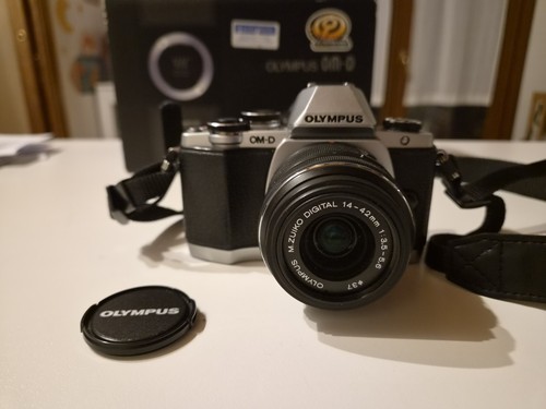 Olympus mark i - om-d,