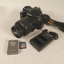 Nikon D3000 10,2 megapixel