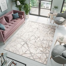 Tappeto pelo corto moderno