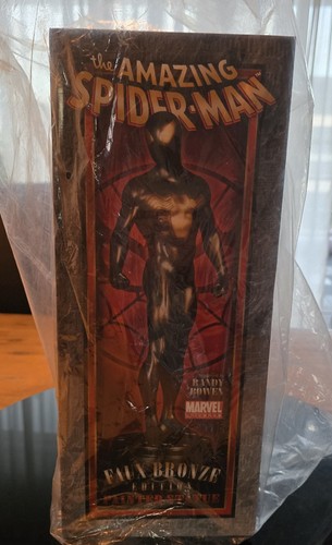 Spiderman symbionte statua - spiderman,