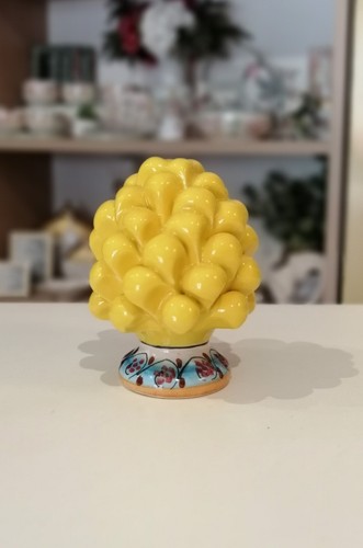 Pigna ceramica di - pigna,