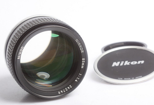 Nikon nikkor 85 - nikkor, 1.4/85