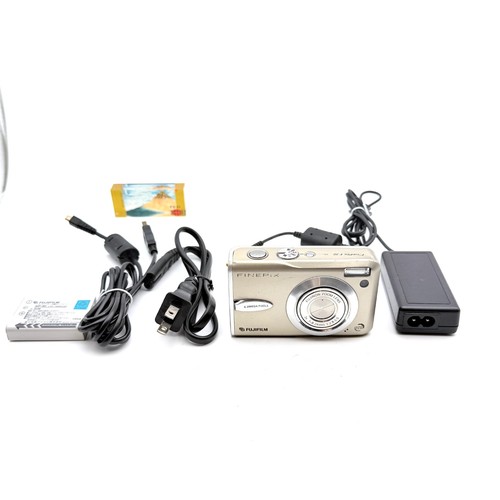 Fujifilm finepix f30 - fujifilm, 6.3mp