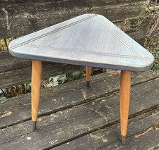 Sgabello Fiori, Tavolino