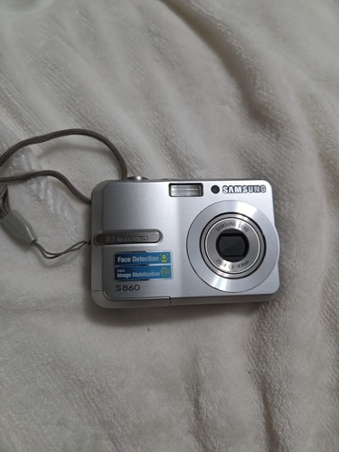Samsung s860 silver zoom - samsung,
