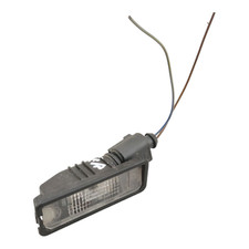 Fanalino Luce Targa Posteriore Destro VOLKSWAGEN POLO 6 Serie/AMAROK 1 USATO