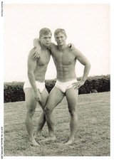 AUYP1-0015-NU-MASCHILE - Uomini A Metà Nudi