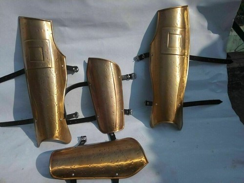 Braccetti medievali 300