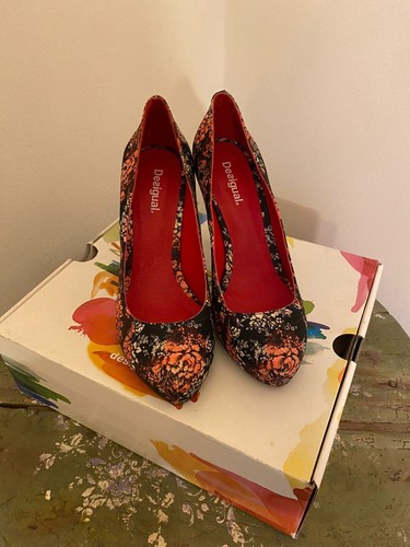 Scarpe donna con tacco - , nere