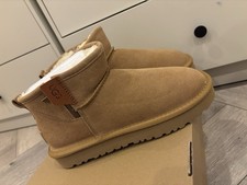 Stivali Ugg, taglia UK6, EU39