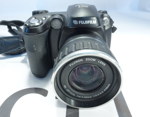 Fuji finepix s5600 - fuji,