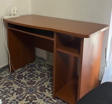 Scrivania usata in ottime condizioni. Ritiro in zona (Roma)