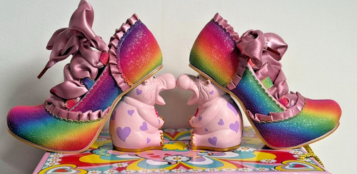 Tacchi personaggio happy - tacchi, hippo