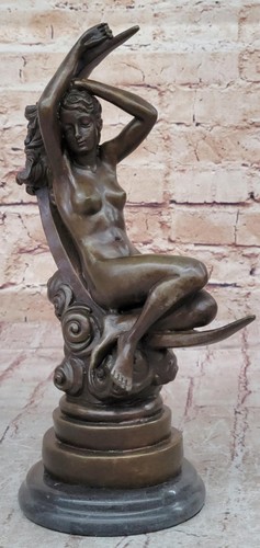 Roche nude woman seduto - seduto, su