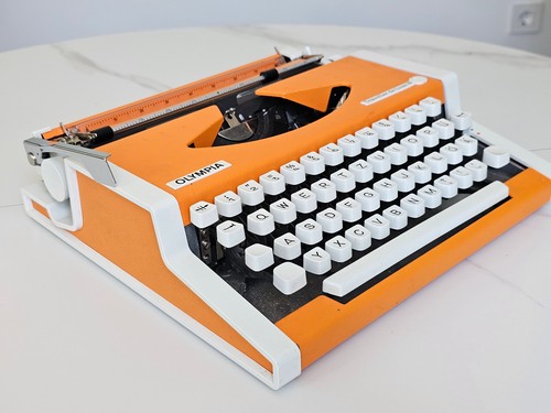 Macchina scrivere portatile - macchina, da