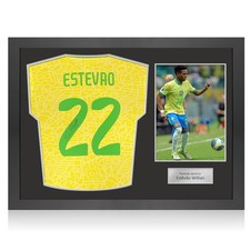 Maglia brasiliana firmata da