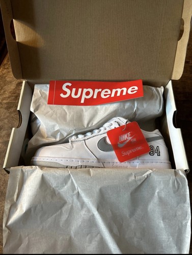 Supreme nike dunk - supreme, low