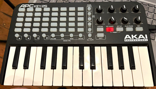 Akai apc key controller - apc,