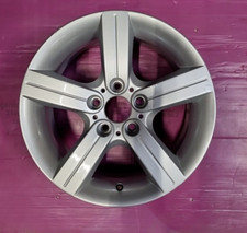 Cerchio in lega raggi stellati