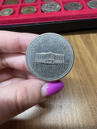 Moneta canada dollaro - 1,
