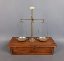 Antica bilancia per gioielli