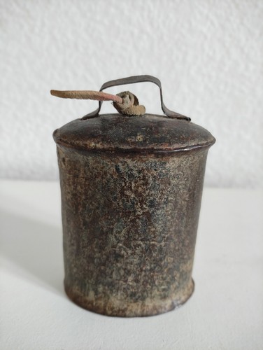 Primitive artisanal cloche - artisanal,