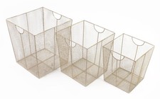 Un set di 3 contenitori in ferro replica design retrò decorazione