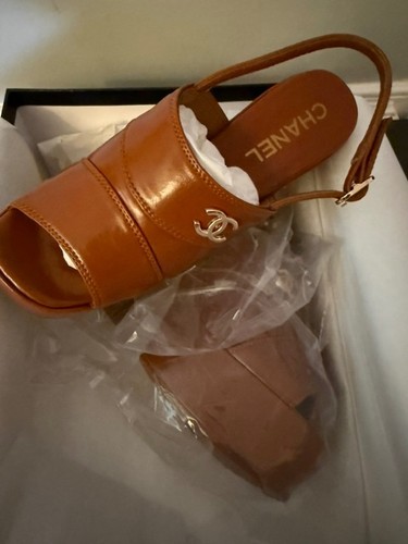 Sandali chanel vernice pelle - chanel,