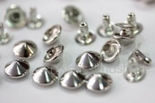 200pz borchie sfuse a cono con rivetto colore argento misura diametro 10mm