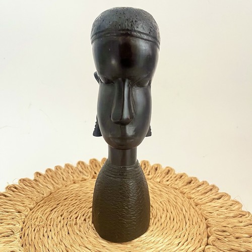 Statua testa tribale africana