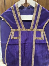 Pianeta Verde In Seta Moiré Con Stola