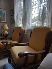 Due poltrone vintage in legno massello da salotto, veranda, taverna