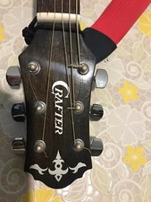 Chitarra acustica amplificata