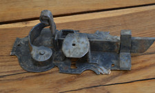 4. ANTICA SERRATURA PER PORTA