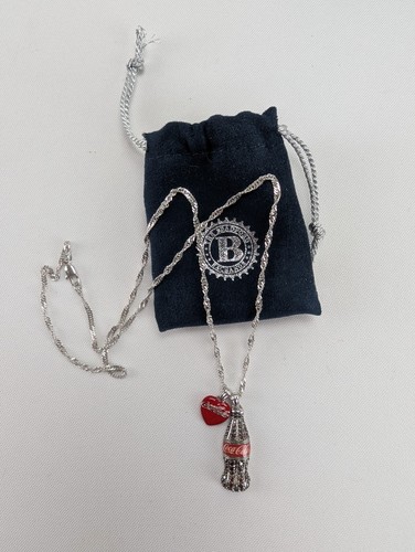 Collana con ciondolo - , bottiglia