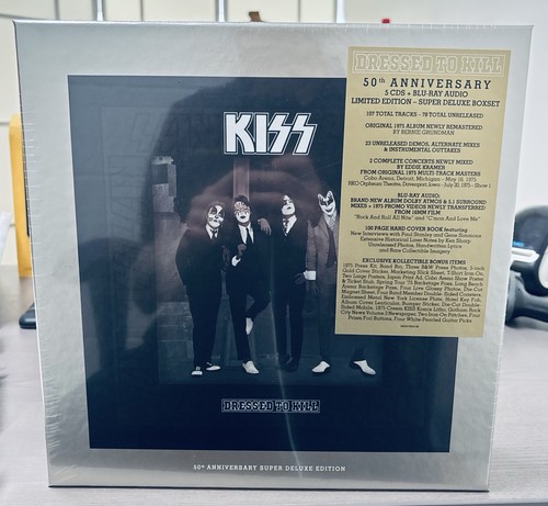 Brand new kiss dressed kill - kiss,