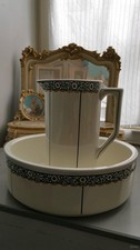 Antico set brocca e lavabo