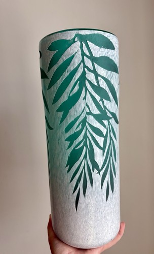 Vaso foglia botanica inciso