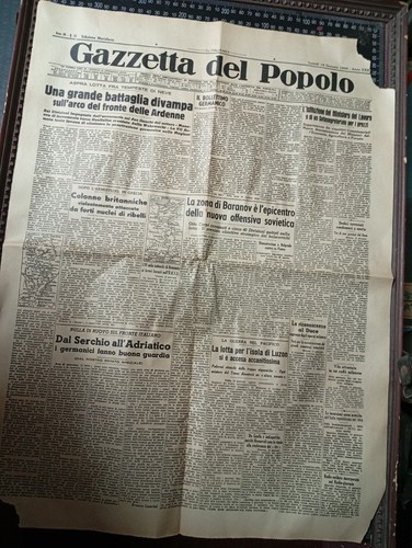 Vecchio foglio giornale - vecchio,