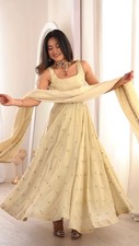 Gown Pakistani Salwar Kameez