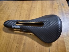 Mcfk Open Full Carbon Saddle
