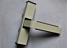 MANIGLIA CREMONESE per INFISSI