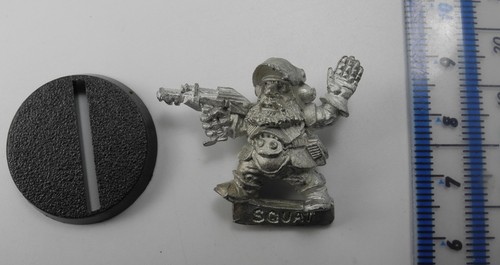 Squat metal rogue - squat, trader