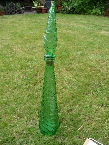 Vintage emboli style wave - vintage,