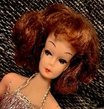 Barbie Bambola Petra Plasty