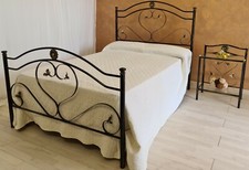 Letto una piazza e mezza in ferro battuto Cuore nero decorato oro 